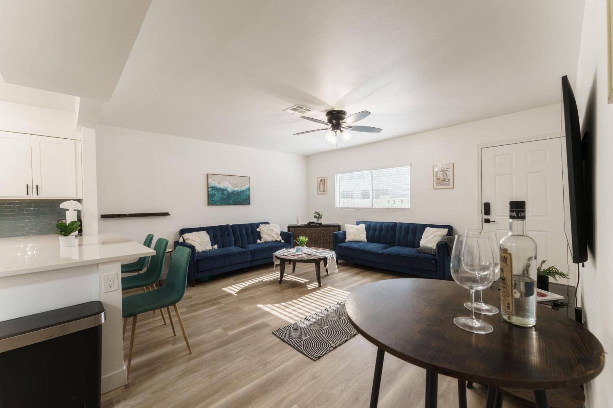 1 Bedroom W Private Patio * Scottsdale