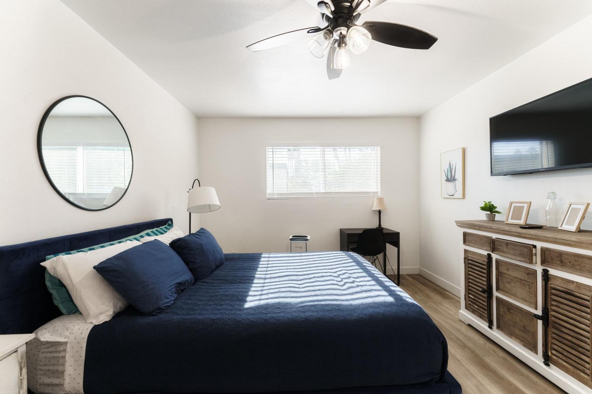 Apartment 1 Bedroom W Private Patio
